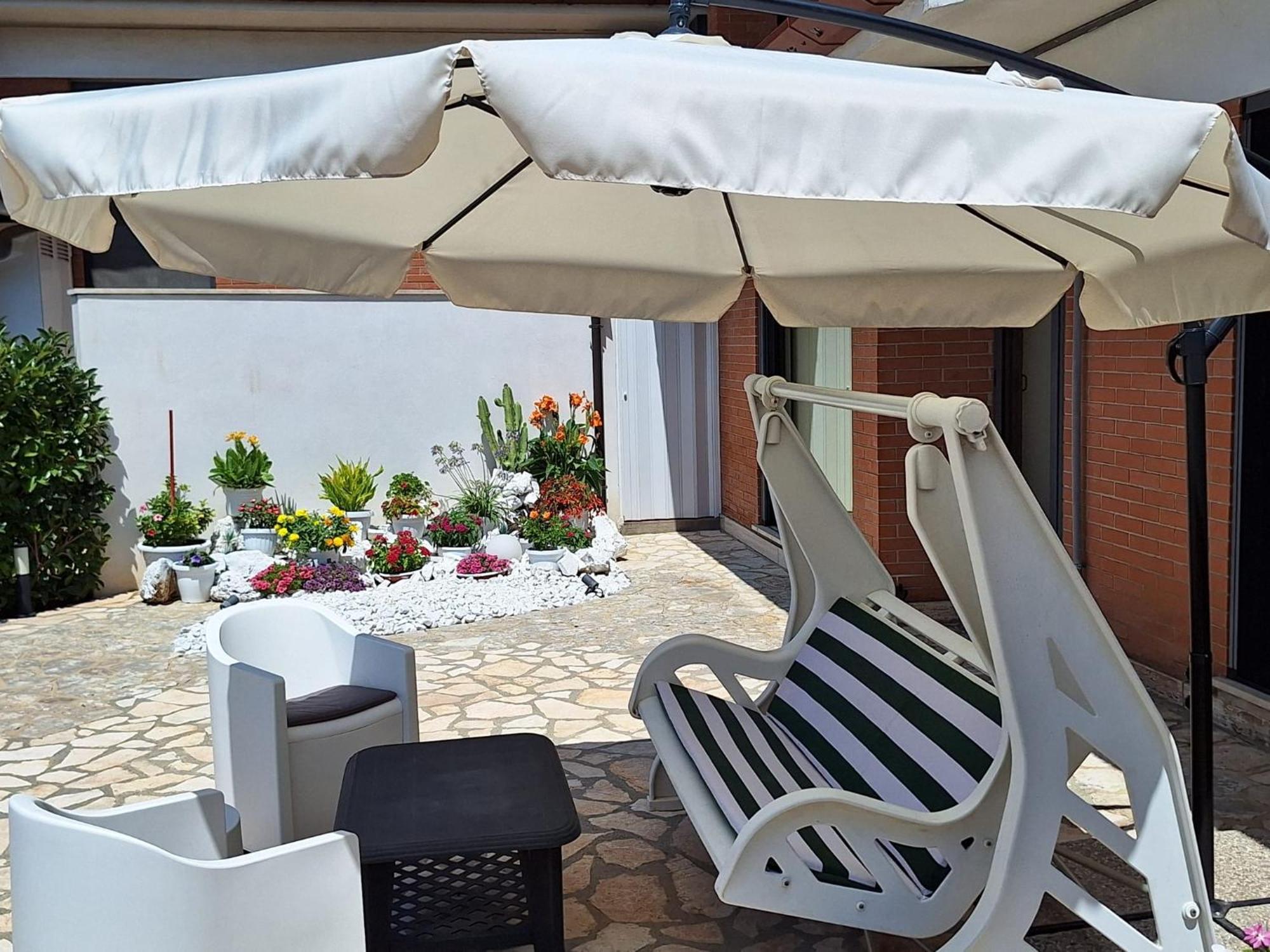 Green House Terracina Luaran gambar
